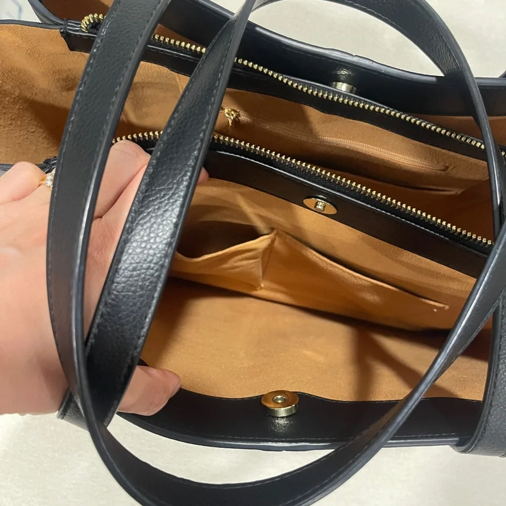 Freja New York Paloma Tote 13 – Black
Retail $368 | Excellent Condition - Picture 10 of 14